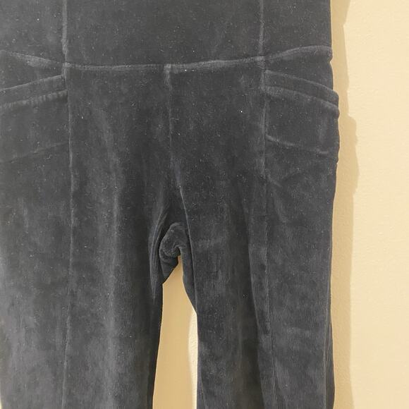 Athleta Black Velvet Velour Leggings Pointe Leg Pockets Womens Size Small - Picture 2 of 6